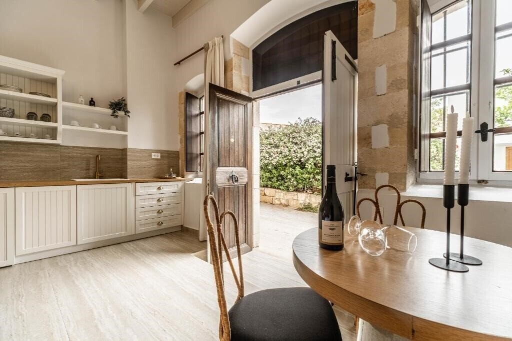 Картинка Lithinon Luxury Suites Old Town Chania 3*