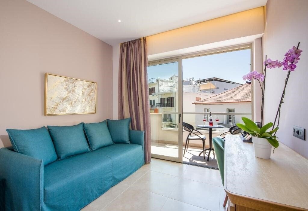 Изображение M City Hotel 3*