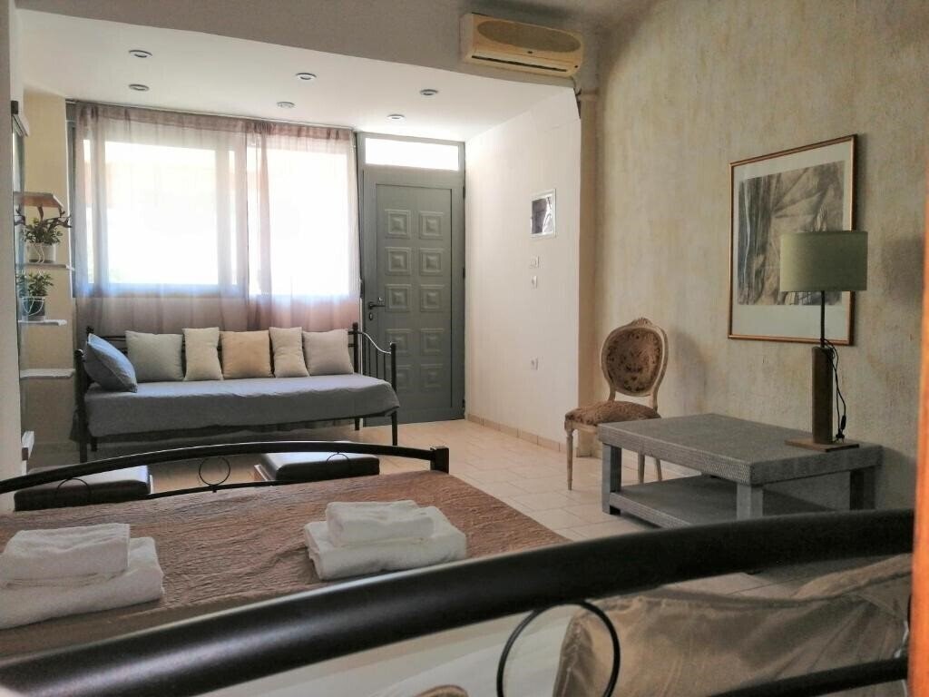 Фото Mini Suites 3*