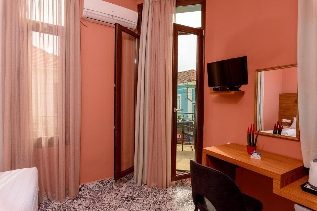 Фотографія The Joy Hotel 3*