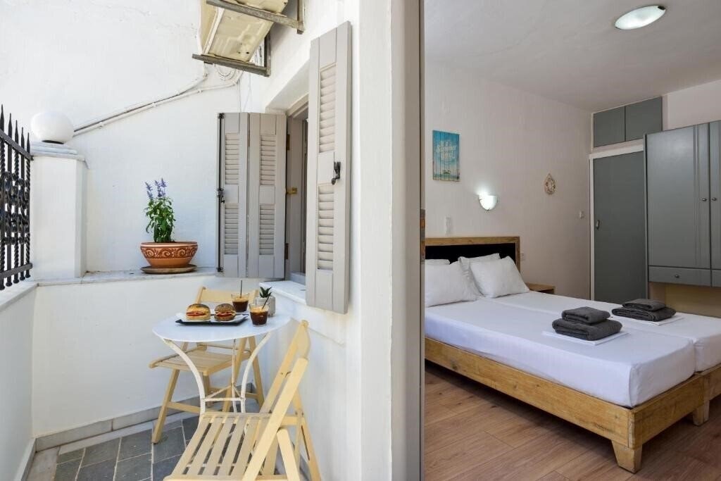 Фото Urban Studios Manos 3*
