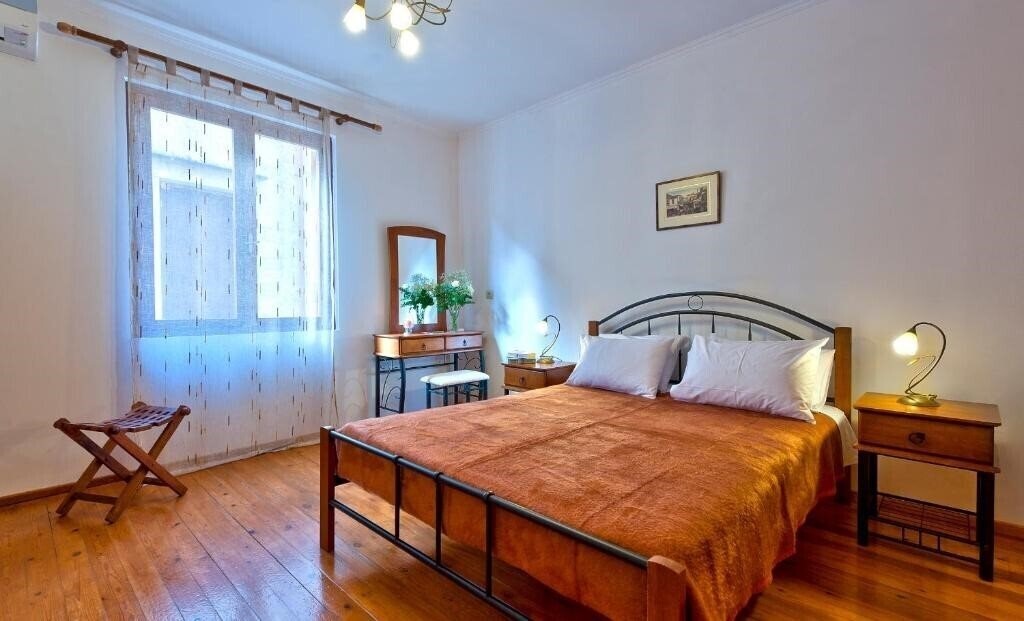 Готель Aphrodite House 3*