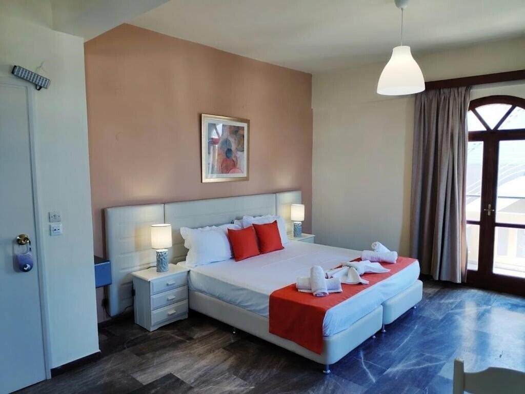 Отель Creta Sun Studios 3*