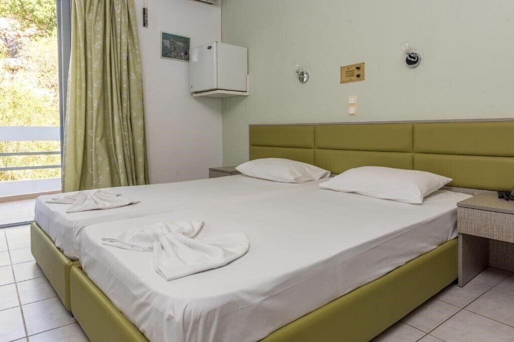 Фото Megim Hotel Palaiochora 2*