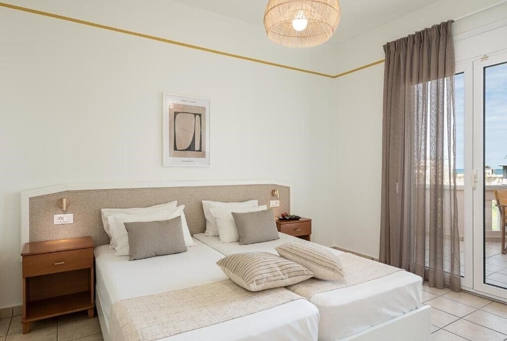 Фото Artemis Apartments 3*