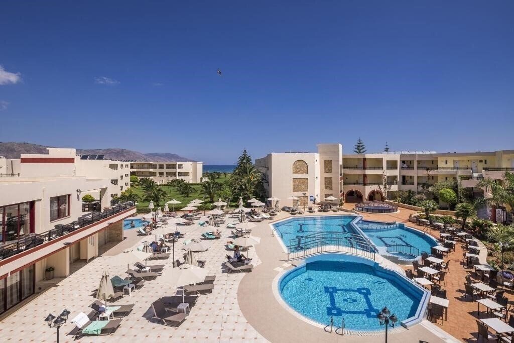 Фото Vantaris Palace 4*