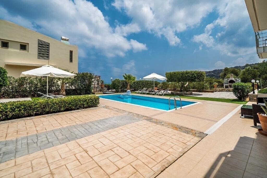 Фотография Aroma Villas 4*