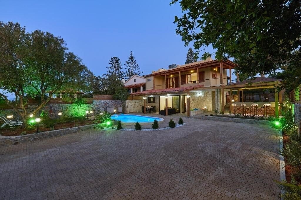 Фотография Feronia Villas 4*