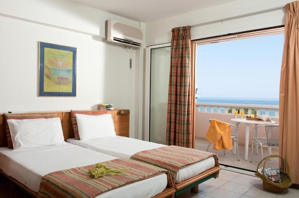 Фото Andromeda Apartments & Studios 3*