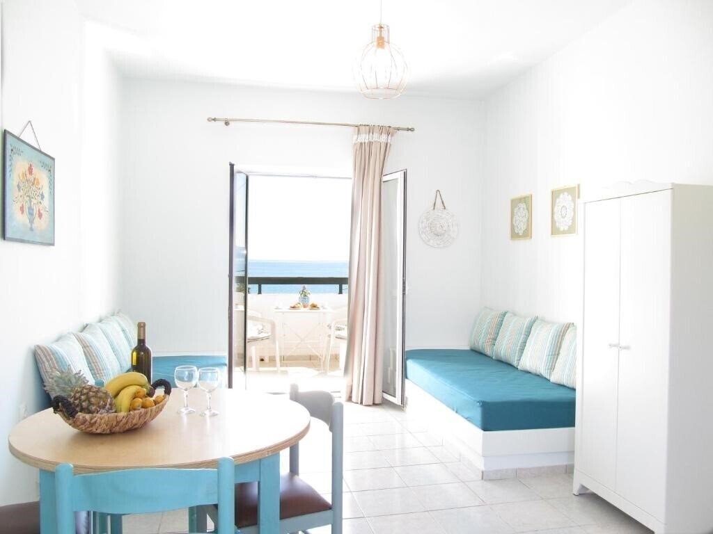 Отель Liofoto Sea View Appartments 3*