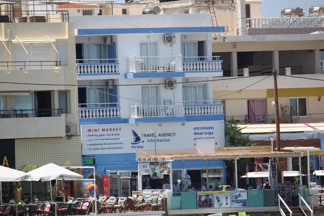 Фото The Blue Apartments 3*