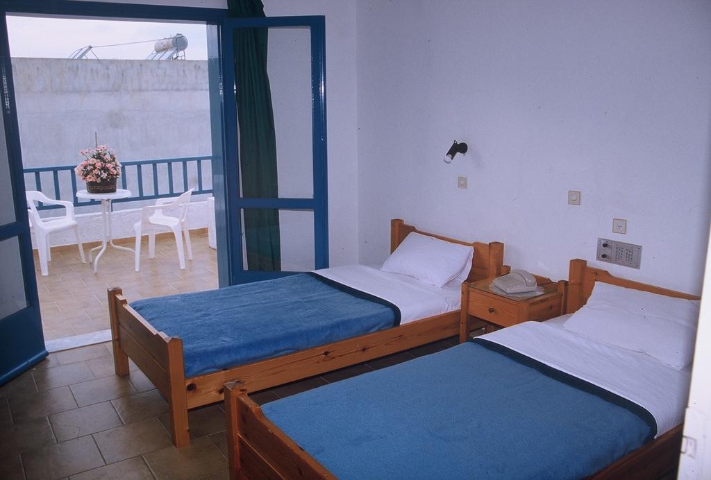 Фото Friday Hotel 2*