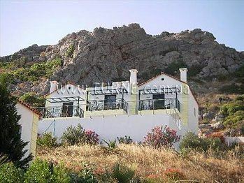 Отель Golden Villas 3*