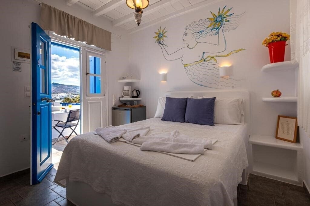 Отель Heliotropio Studios & Apartments 3*