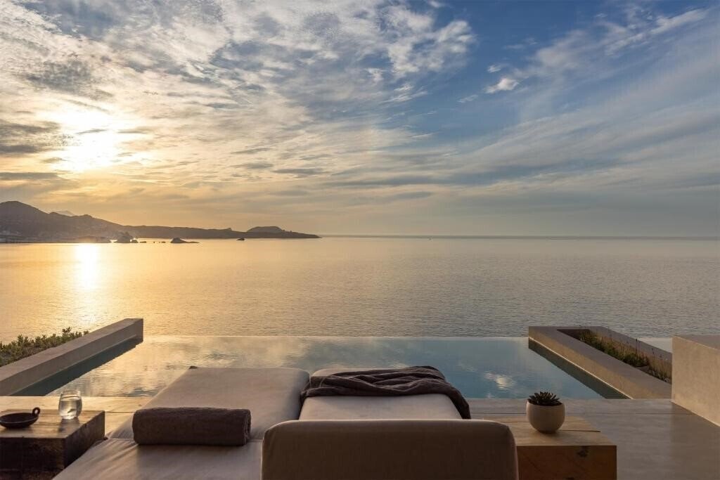 Отель Domes White Coast Milos Adults Only 5*