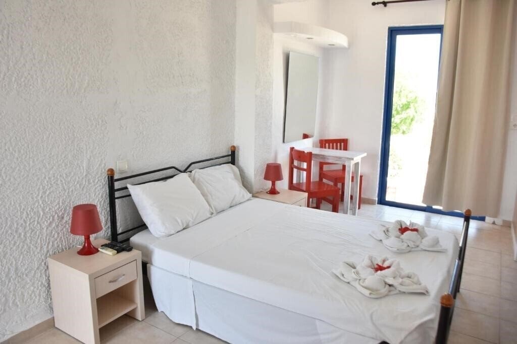 Фотографія Kiotari Beach Apartments 2*