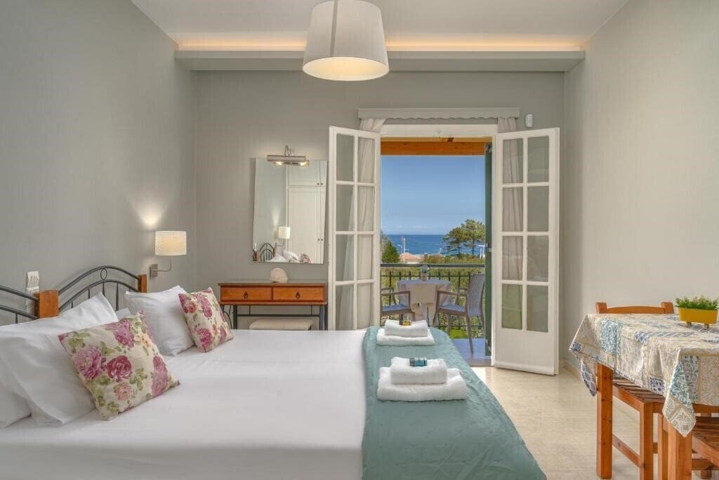 Отель Porto Giardino Apartments 3*