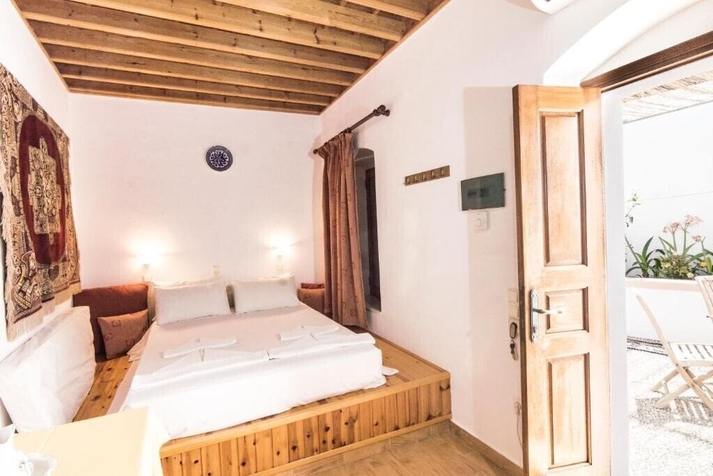Фотографія Villa Mika 3*