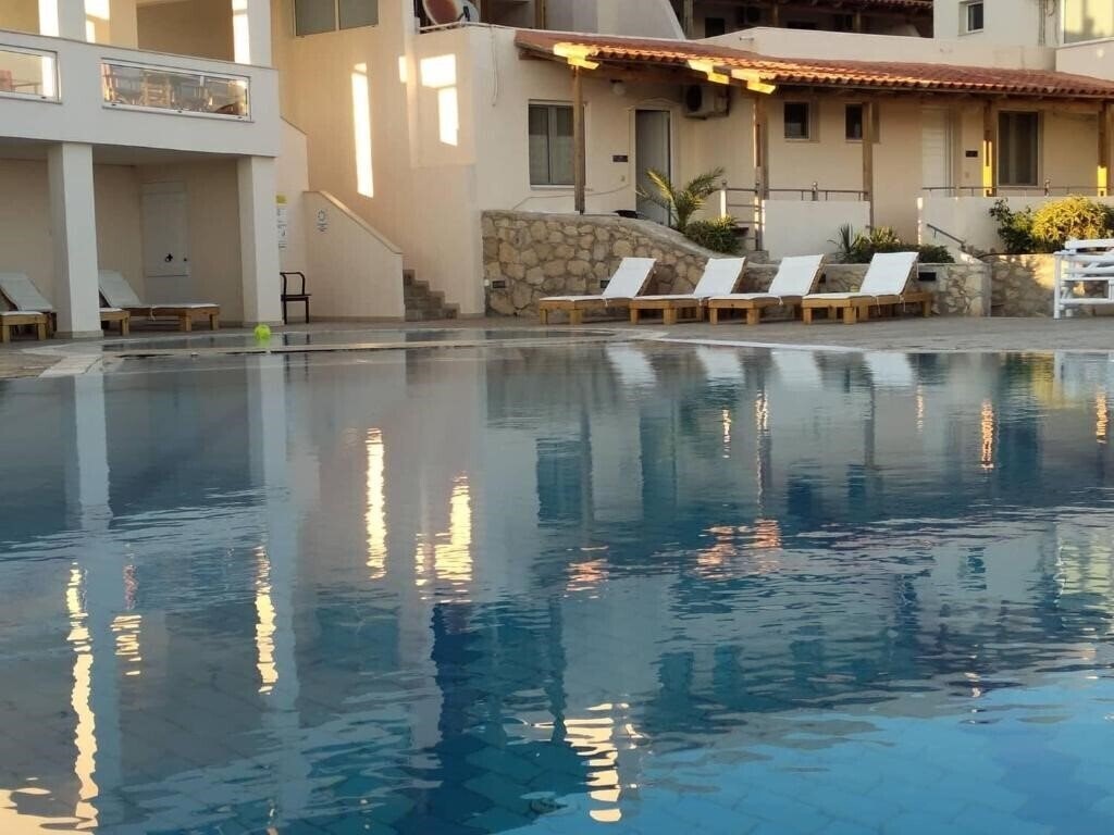 Фотографія Creta Suites 4*