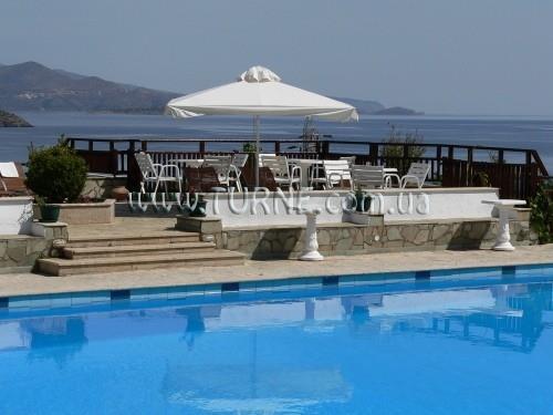 Фотографія Elpida Hotel & Apartments 3*