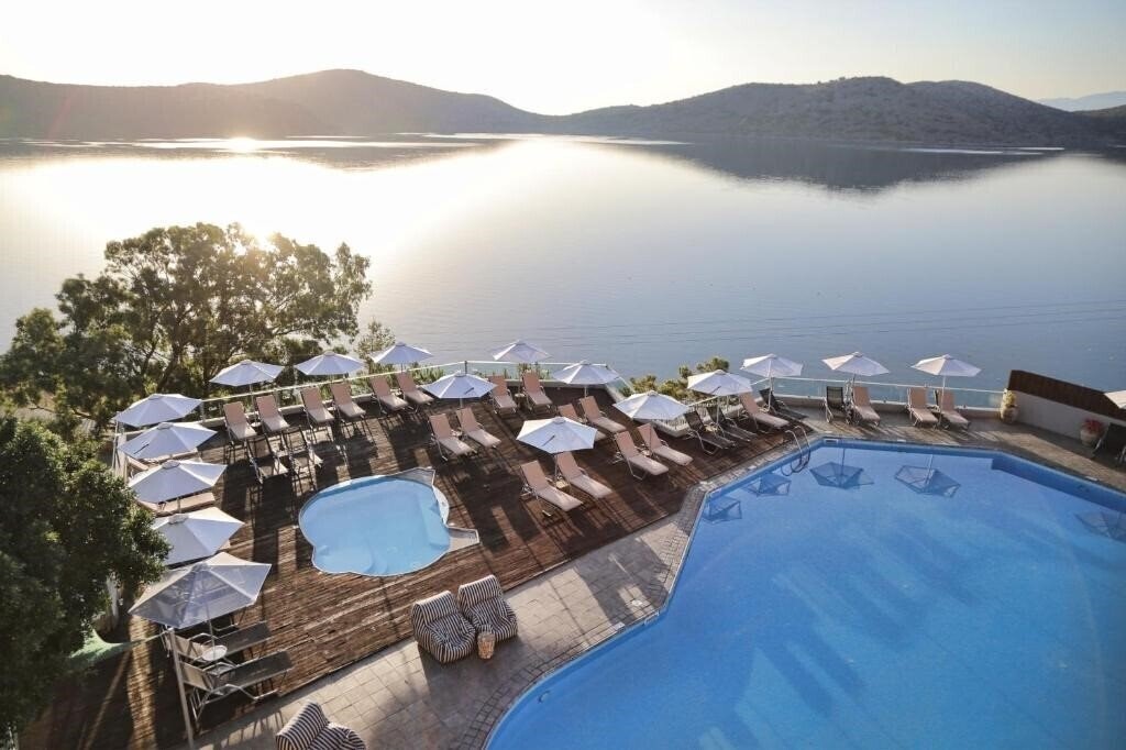 Изображение Domes Aulus Elounda Curio Collection by Hilton 5*