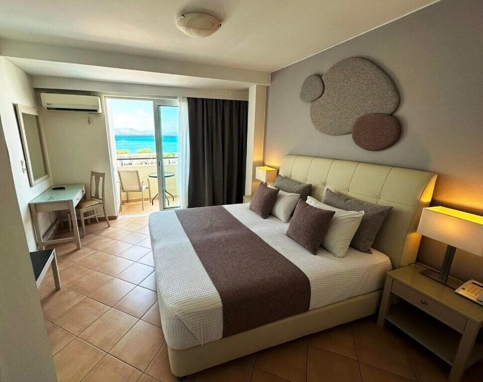 Фотографія Faedra Beach 4*