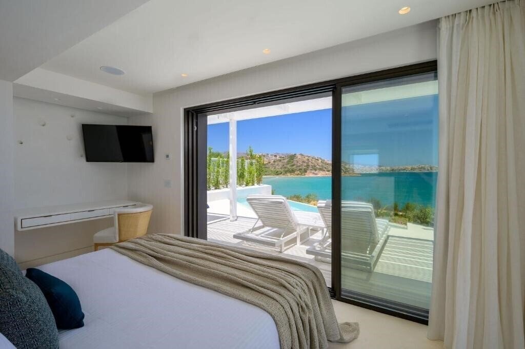 Фото The Island Concept 5*