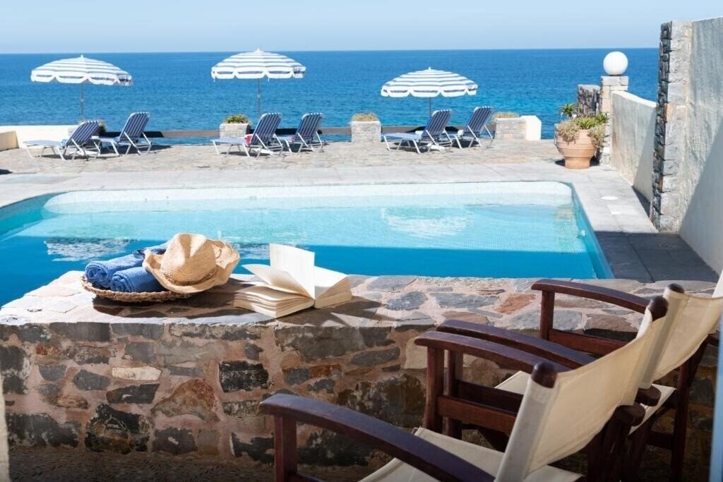 Готель Porto Sisi Hotel Apartments 4*