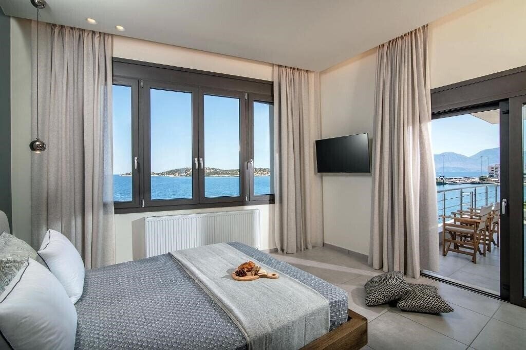 Фото La Vista Apt Steps To The Beach 4*
