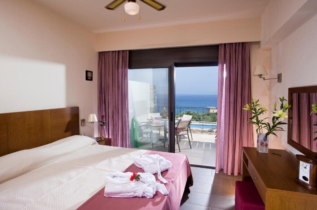 Фото Elounda Olea Villas & Apartments 3*