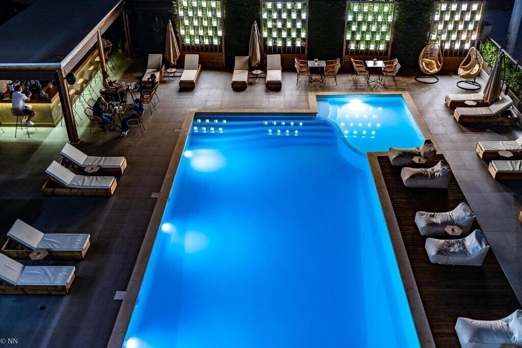 Готель Dafni Plus Hotel 4*