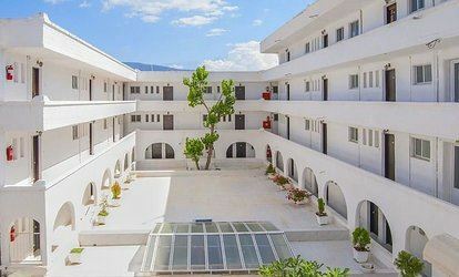 Готель Club Hotel Iliochari 3*