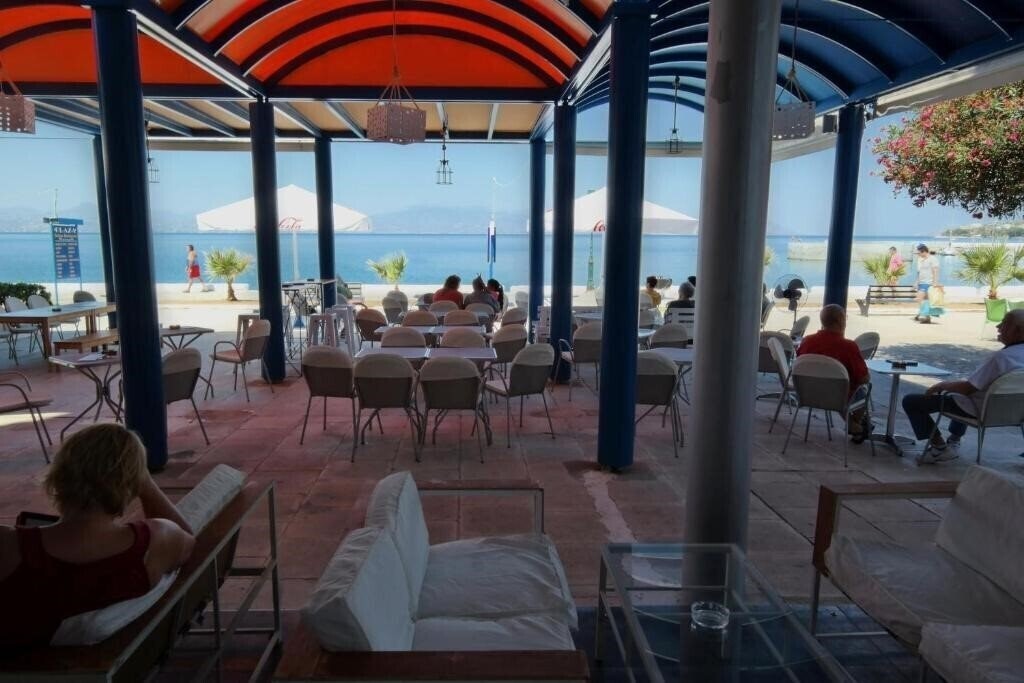 Фото Excelsior Hotel Loutraki 3*