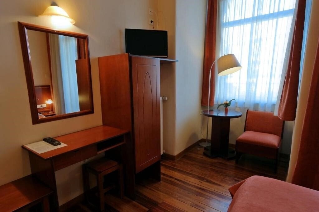 Фотографія Excelsior Hotel Loutraki 3*