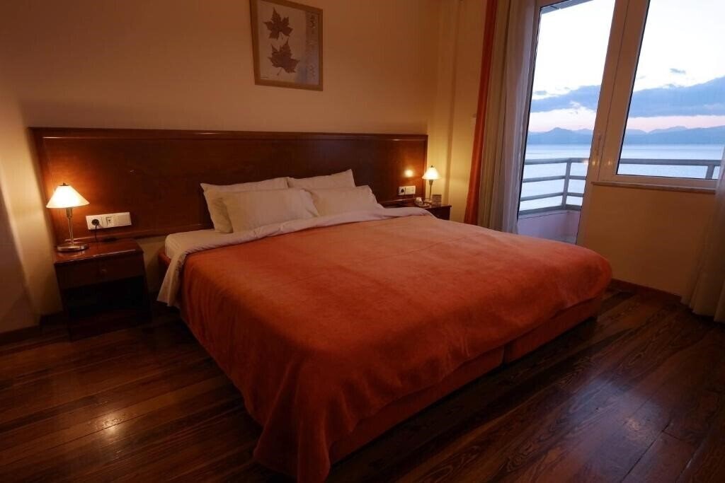 Картинка Excelsior Hotel Loutraki 3*