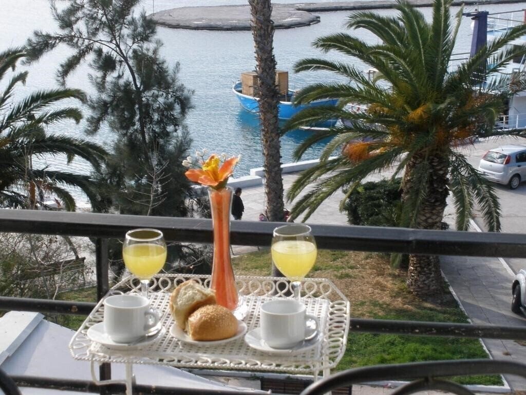 Фото Akti Hotel Loutraki 2*