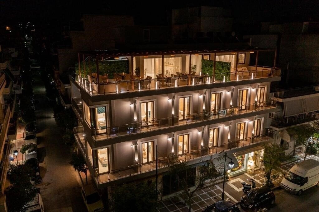 Отель Agora Luxury Boutique Hotel 3*