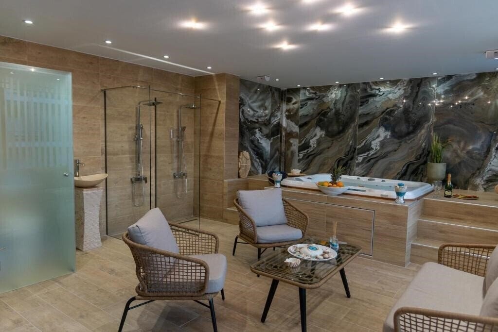 Изображение Agora Luxury Boutique Hotel 3*