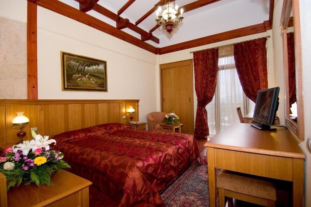 Фото Aiges Melathron Hotel 4*