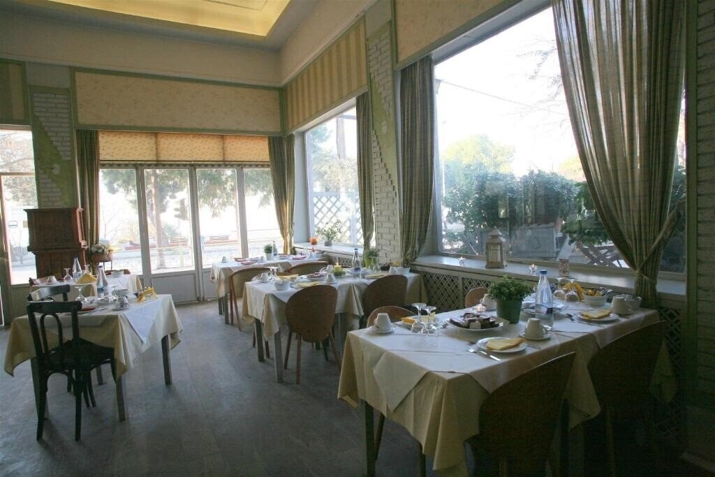 Фото Oceanis Hotel 3*