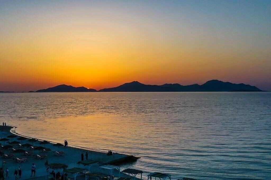 Фото Seaside Beach Marmari Hotel 4*