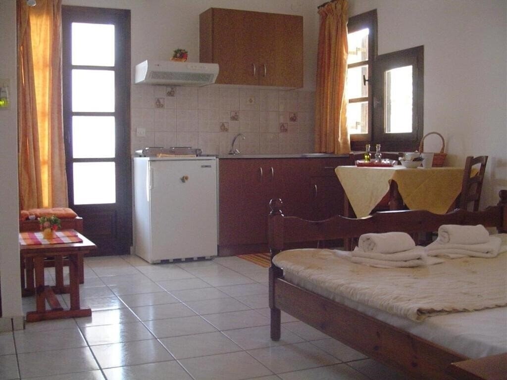 Готель Kiveli Apartments 3*