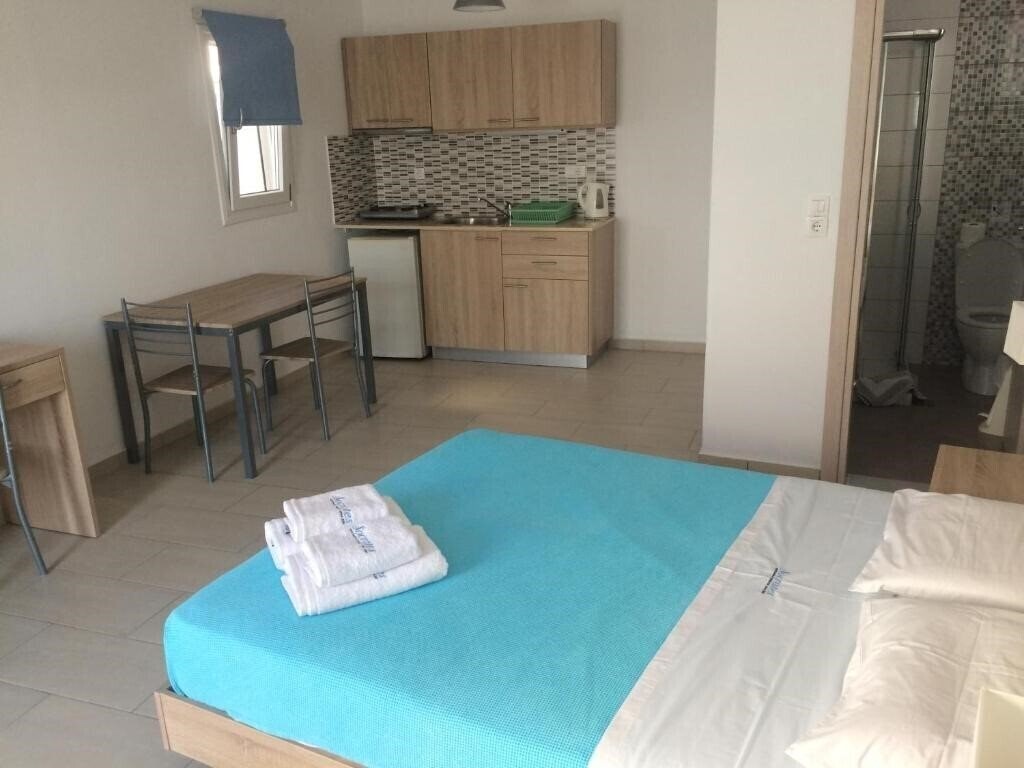 Картинка Socrates Apartments & Restaurant 3*