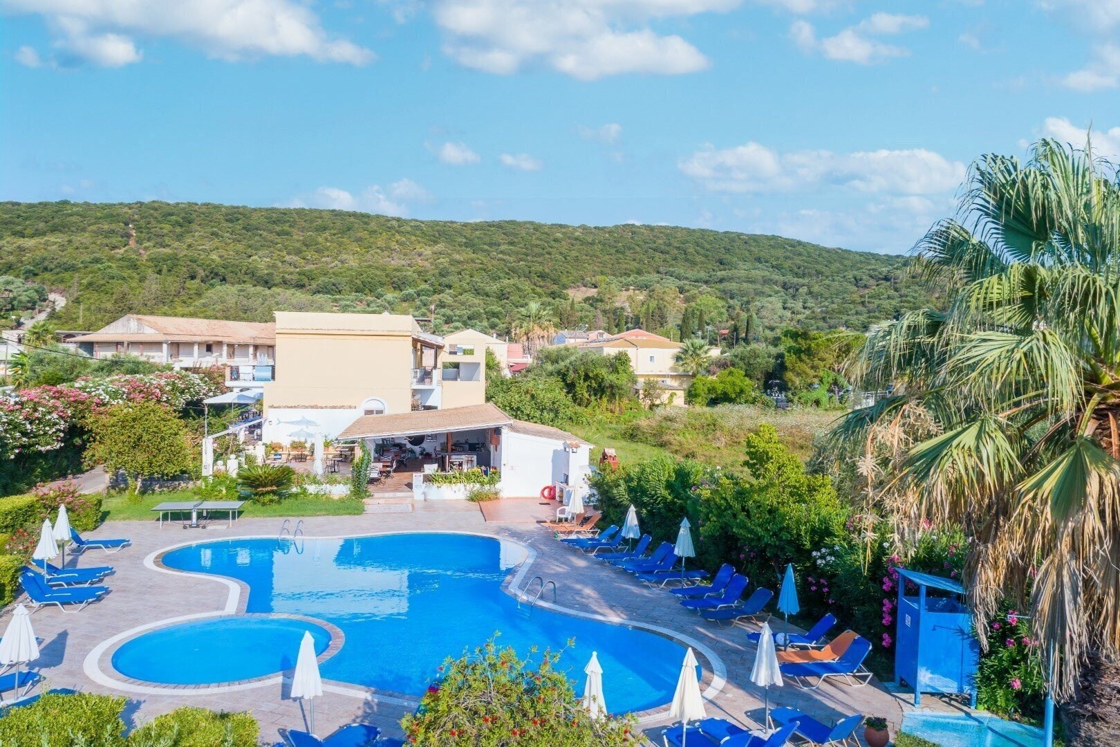 Готель Serena Hotel 3*