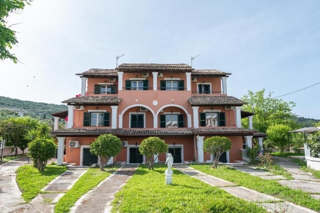Готель Villa Corfiota Moraitika Beach 3*