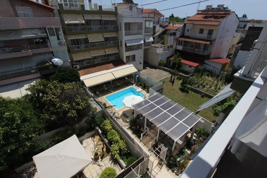 Готель Mallas Hotel 2*