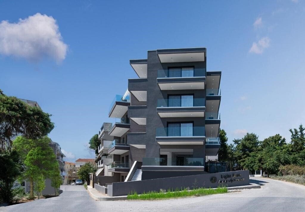 Картинка Light Blue Luxury Apartments 3*