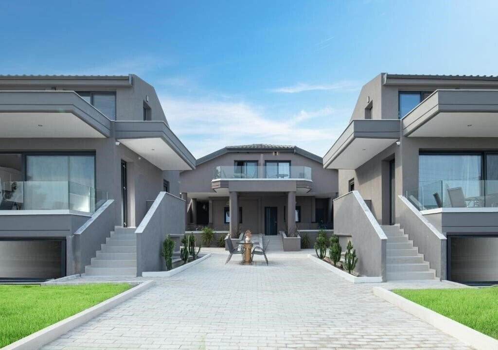 Отель Mykoniatika Villas 3*