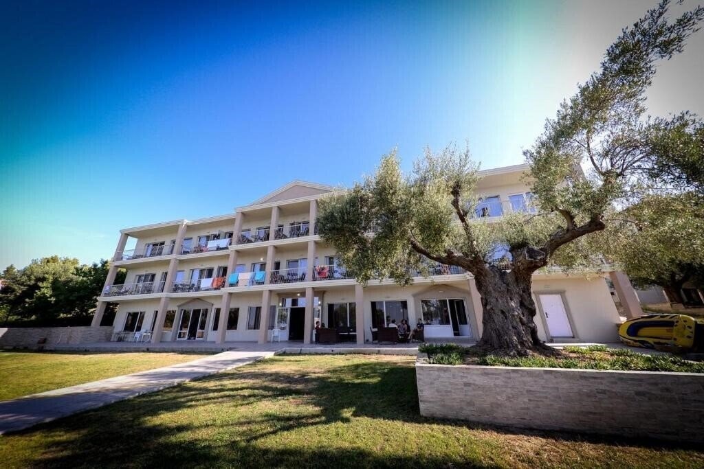 Изображение Crown Hotel 3*