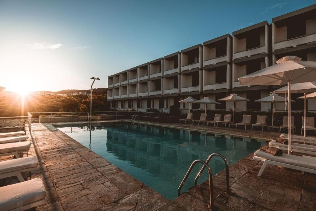 Готель Apollo Resort 4*